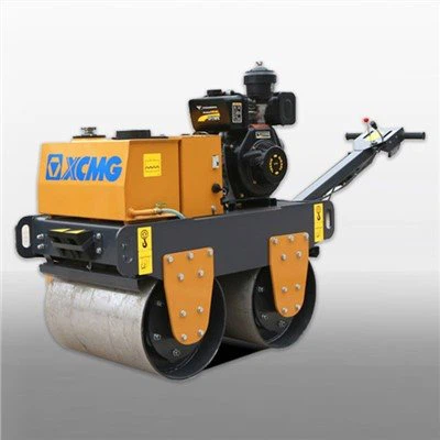 Малък пътен валяк XCMG